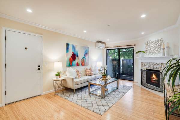 1070 Mercedes Ave #3, Los Altos, CA 94022