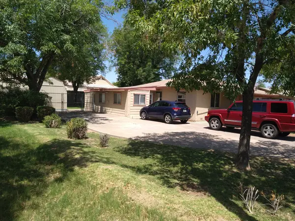 2702 N 28th St, Phoenix, AZ 85008