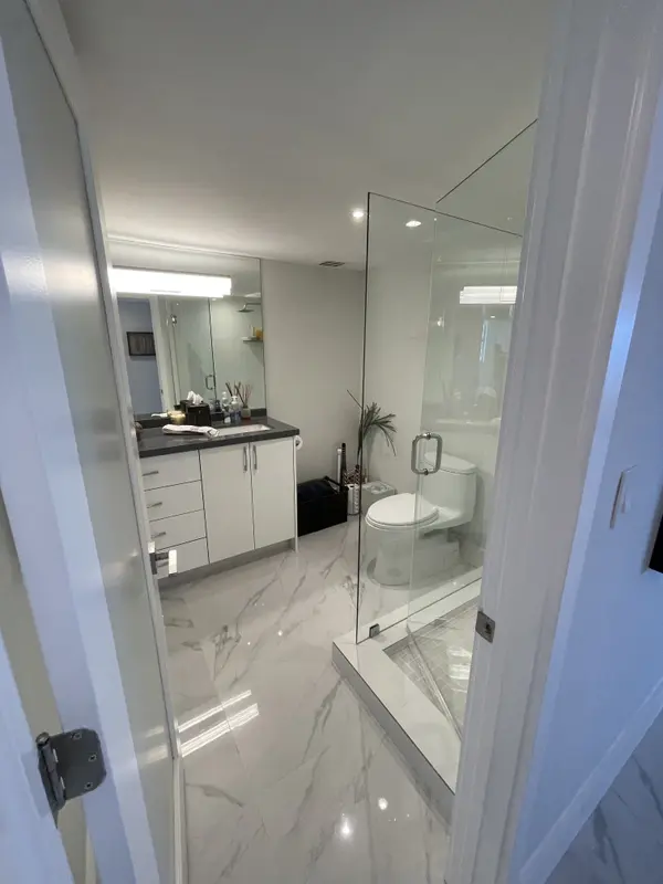 1912 S Ocean Dr #17A, Hallandale, FL 33009