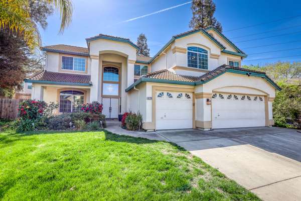 8129 Hearth Pl, Antelope, CA 95843