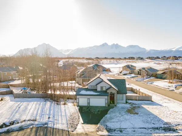 2751 S Egg Cir, Wasilla, AK 99654