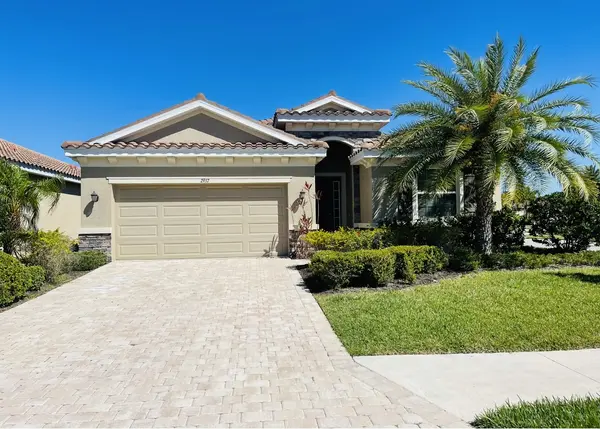 8382 Enclave Way, Sarasota, FL 34243