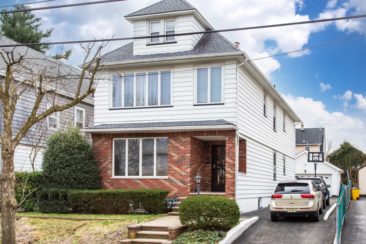 31 Dawson Ave #1, Clifton, NJ 07012