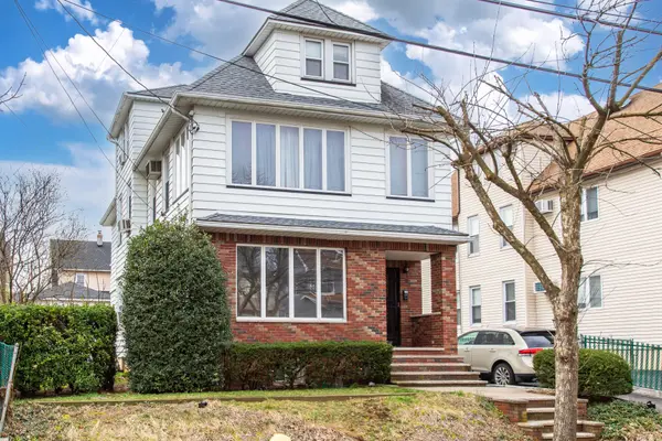 31 Dawson Ave #1, Clifton, NJ 07012
