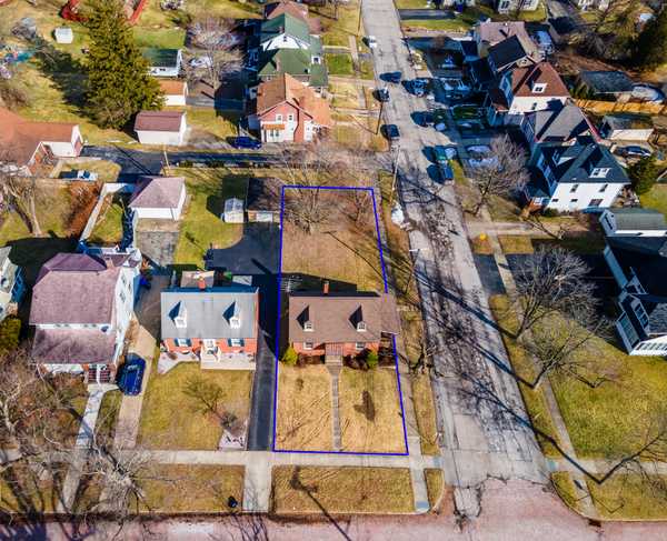 1702 Delaware Ave, New Castle, PA 16105
