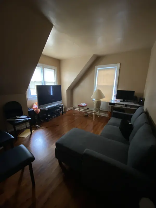 1041 S Halsted St, Chicago Heights, IL 60411