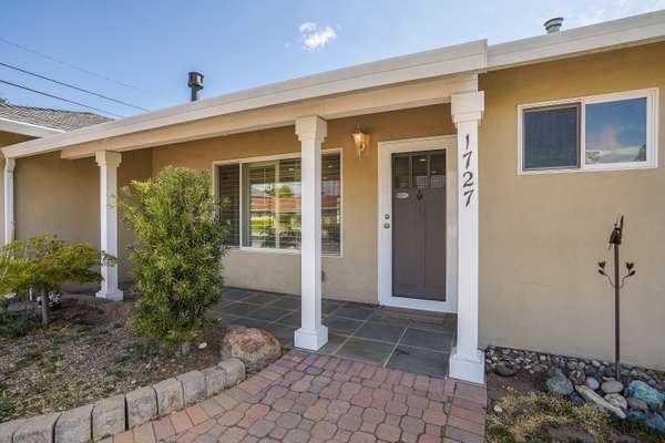 1727 Eberhard St, Santa Clara, CA 95050