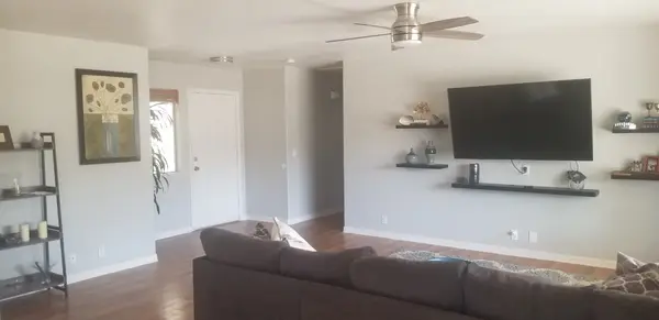 3915 W Abraham Ln, Glendale, AZ 85308