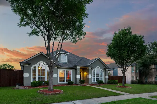 8705 Lakeport Dr, Rowlett, TX 75089