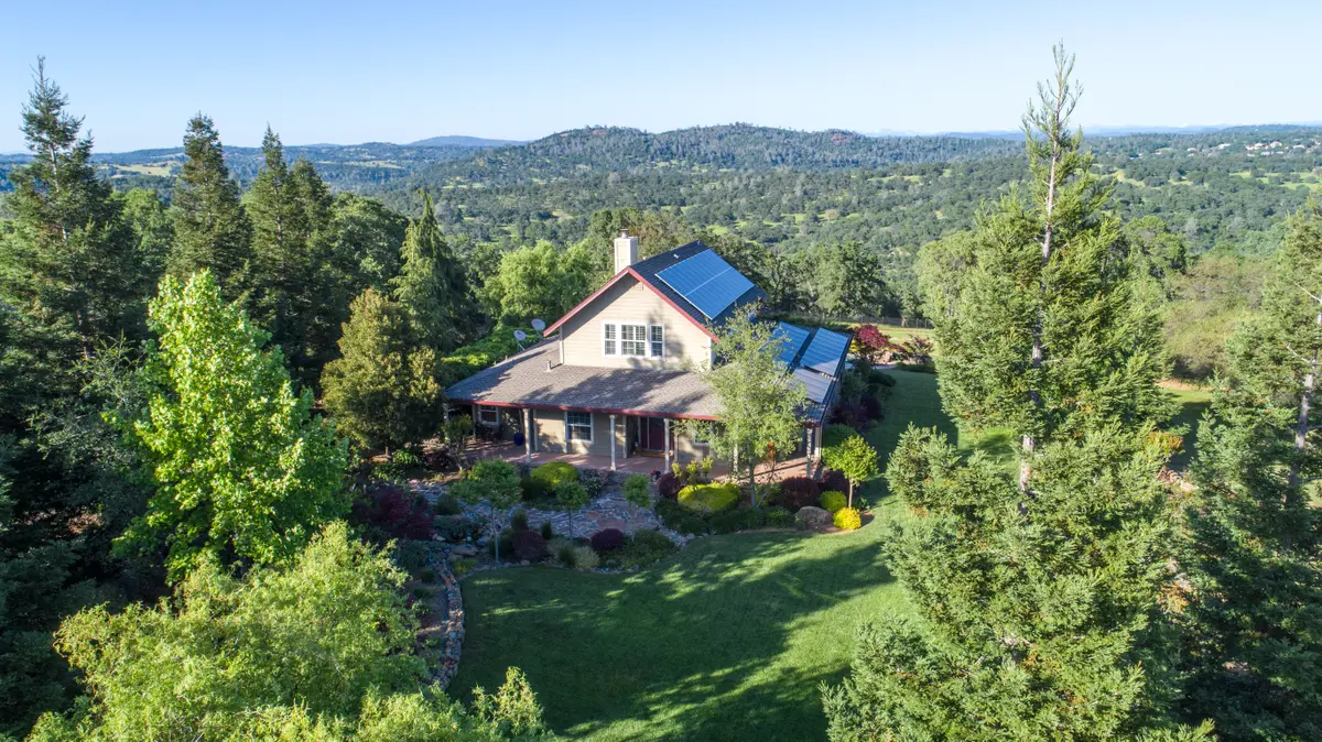 7055 Big Hill Rd, Auburn, CA 95602