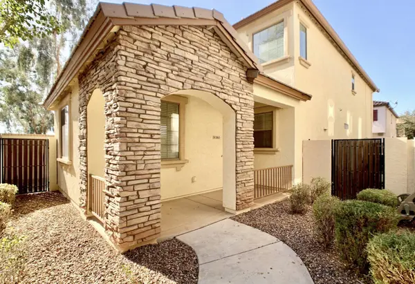 3863 E Santa Fe Ln, Gilbert, AZ 85297