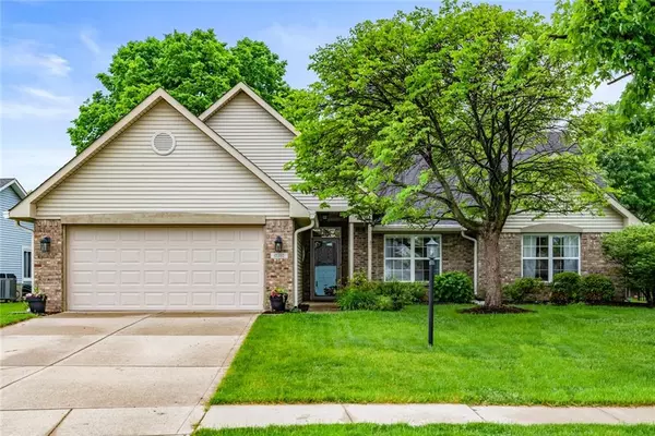 10300 Packard Dr, Fishers, IN 46037