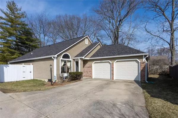 9322 Steeplechase Dr, Indianapolis, IN 46250