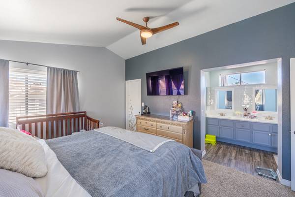 1600 Bent Arrow Dr, North Las Vegas, NV 89031