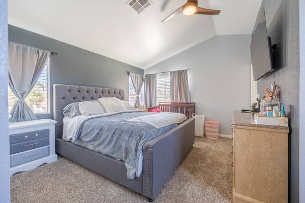 1600 Bent Arrow Dr, North Las Vegas, NV 89031