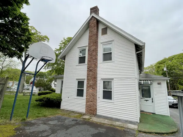 126 Harding Terrece, Dedham, MA 02026