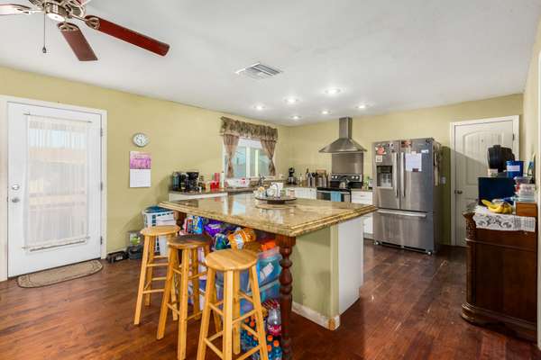 4827 W Villa Rita Dr, Glendale, AZ 85308