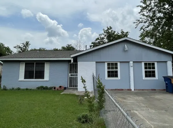 4611 Dove Springs Dr, Austin, TX 78744