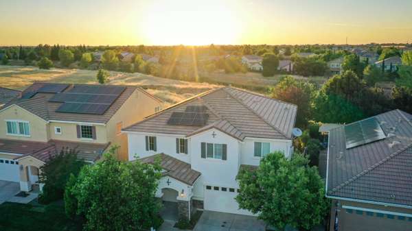1142 Ashford Ln, Lincoln, CA 95648