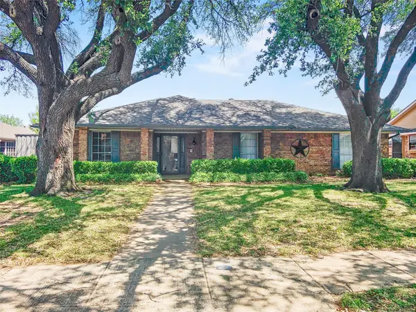 10223 Echo Ridge Ct, Dallas, TX 75243