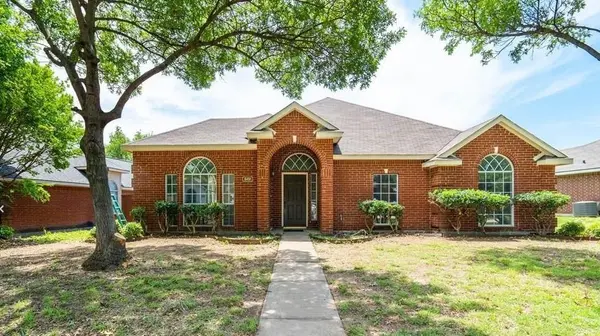 8491 Hidden Spring Dr, Frisco, TX 75034