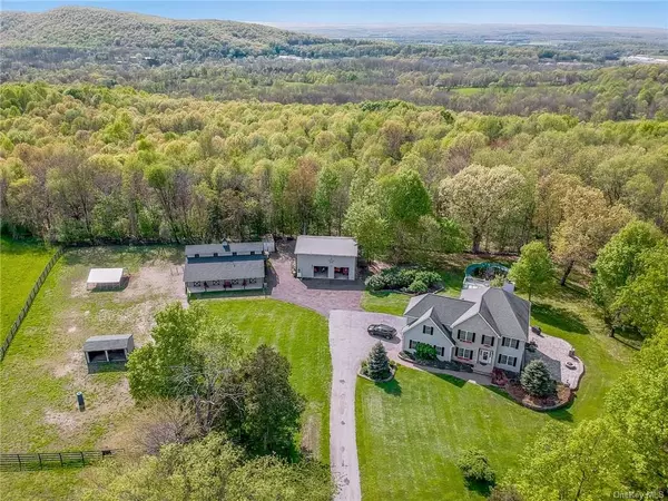 579 Union Corners Rd, Florida, NY 10921