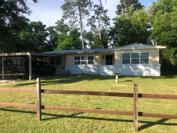 1006 New Mexico Dr, Pensacola, FL 32505