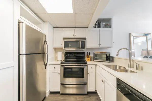 151 E Washington St #325, Orlando, FL 32801