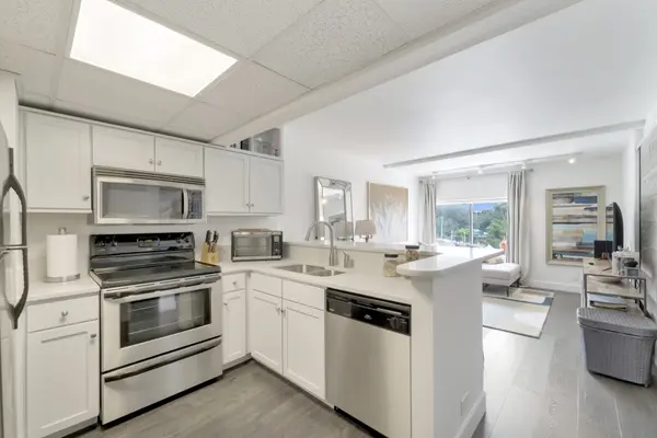 151 E Washington St #325, Orlando, FL 32801