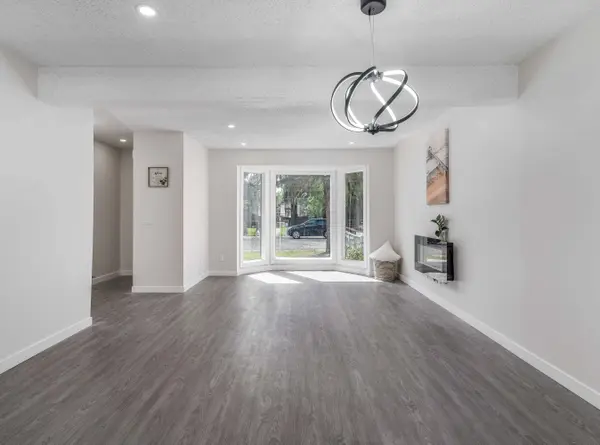 428 Templeview Dr NE, Calgary, AB T1Y 4L2