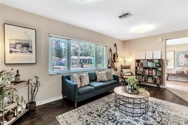 2409 Illinois St, Orlando, FL 32803