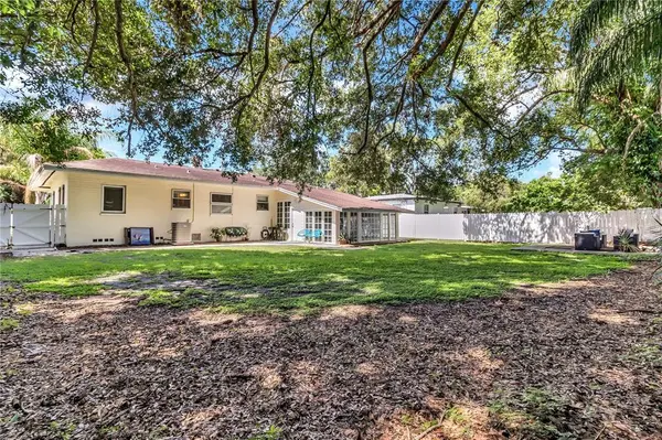 2409 Illinois St, Orlando, FL 32803