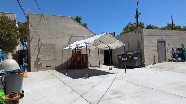 450 W Holt Ave, Pomona, CA 91768