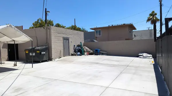 450 W Holt Ave, Pomona, CA 91768