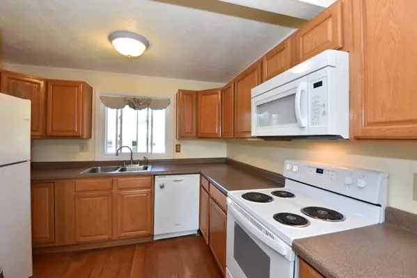 N1165 Mulberry Dr, Genoa City, WI 53128