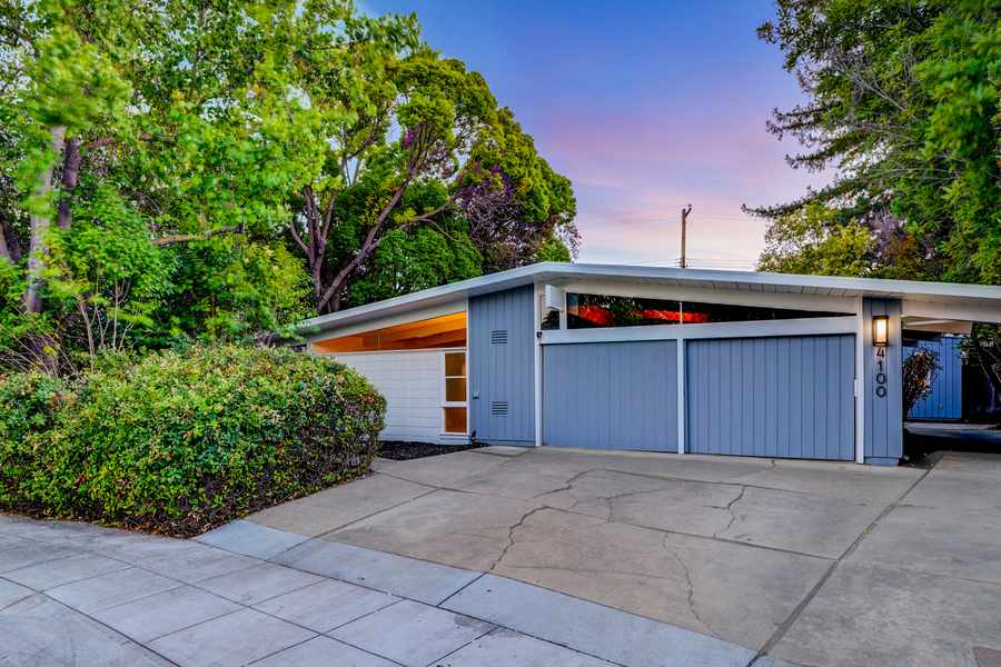 4100 Mackay Dr, Palo Alto, CA 94306
