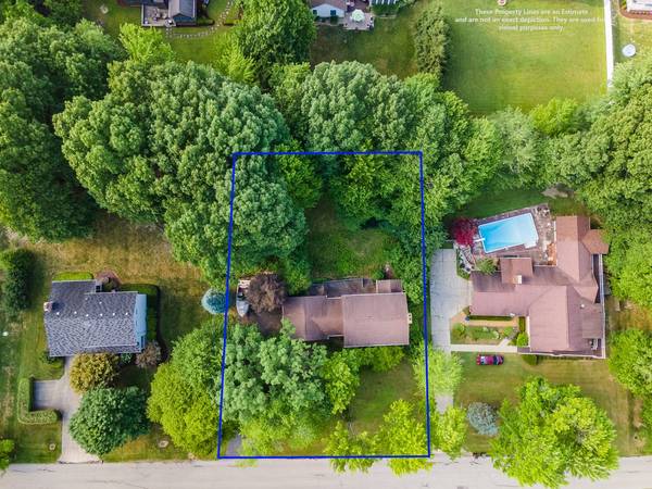 4715 Scott Dr, Hermitage, PA 16148