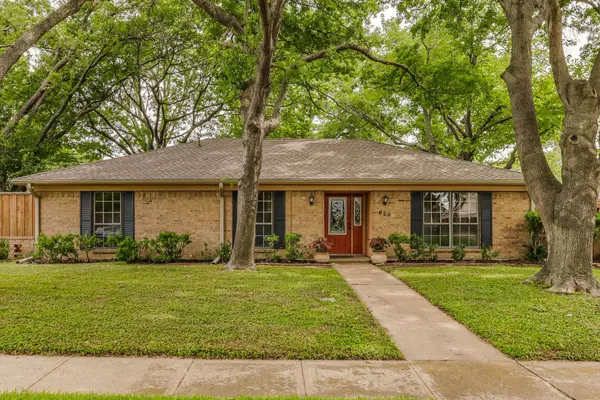 919 Vinecrest Ln, Richardson, TX 75080