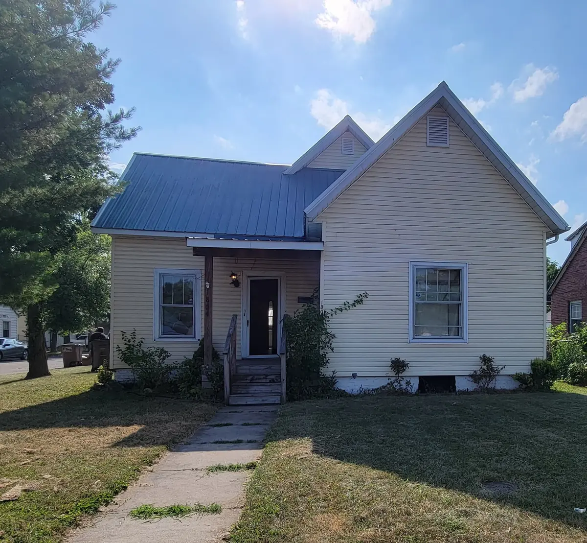 1804 Central Ave, Columbus, IN 47201