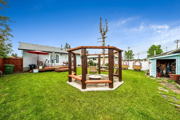 1508 49 St SE, Calgary, AB T2A 1S1
