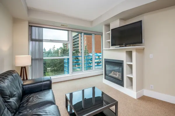 205 Riverfront Ave SE, Calgary, AB T2G