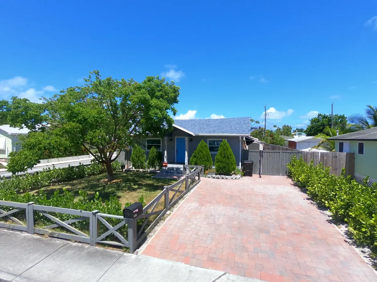 402 S B St, Lake Worth Beach, FL 33460