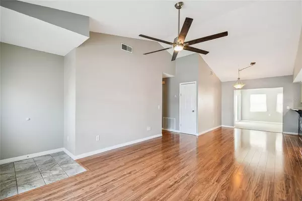 Tampa, FL 33624,10935 Brightside Dr