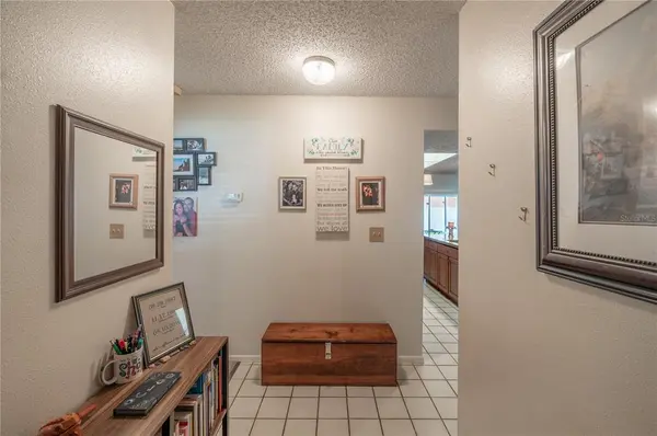 4820 Cypress Tree Dr, Tampa, FL 33624