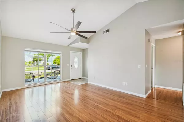 Tampa, FL 33624,10935 Brightside Dr