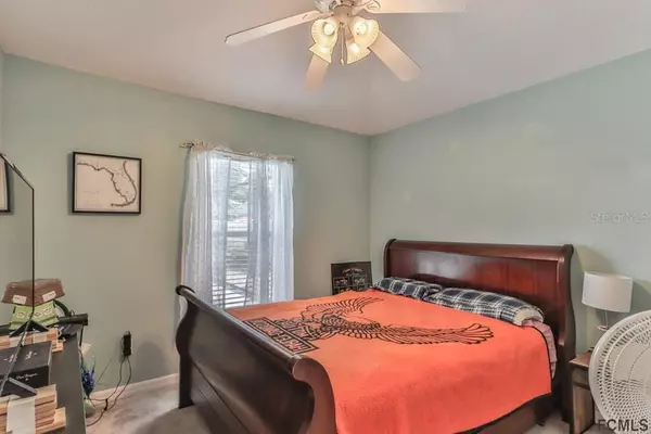 83 Pine Circle Dr, Palm Coast, FL 32164