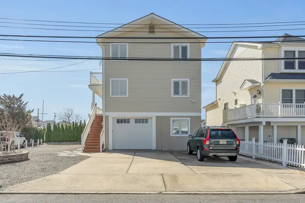 6 Drake Way, Toms River, NJ 08753
