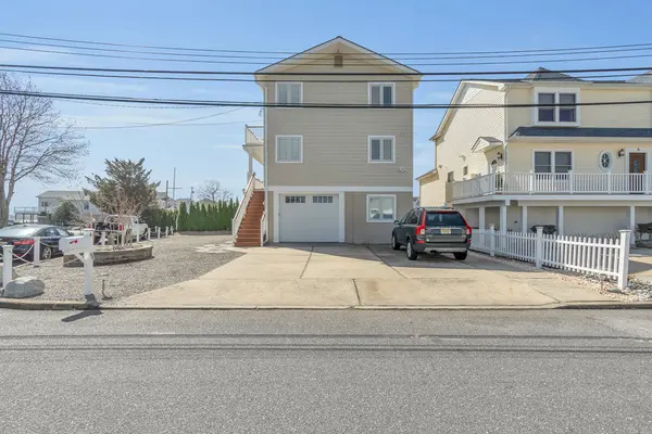 6 Drake Way, Toms River, NJ 08753