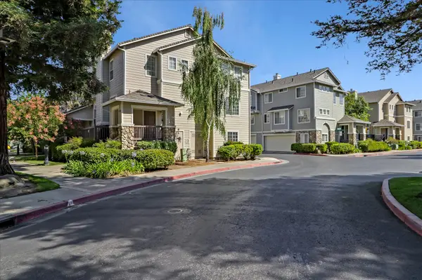 1144 Pointe Hope Lndg, San Jose, CA 95131