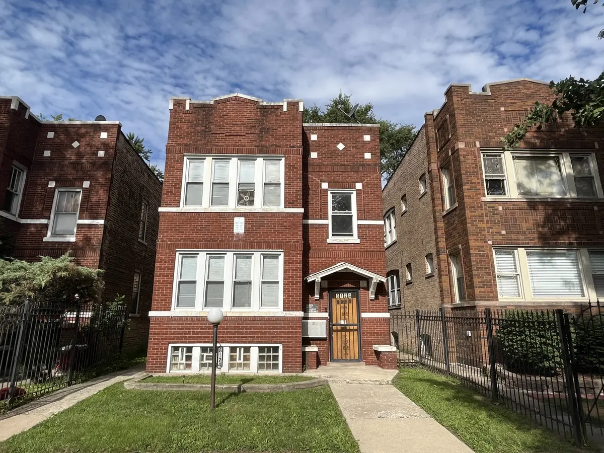 8124 S Manistee Ave, Chicago, IL 60617